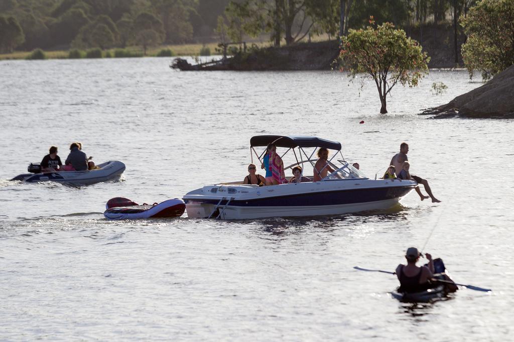 Kilcoy Nrma Lake Somerset Holiday Park מראה חיצוני תמונה